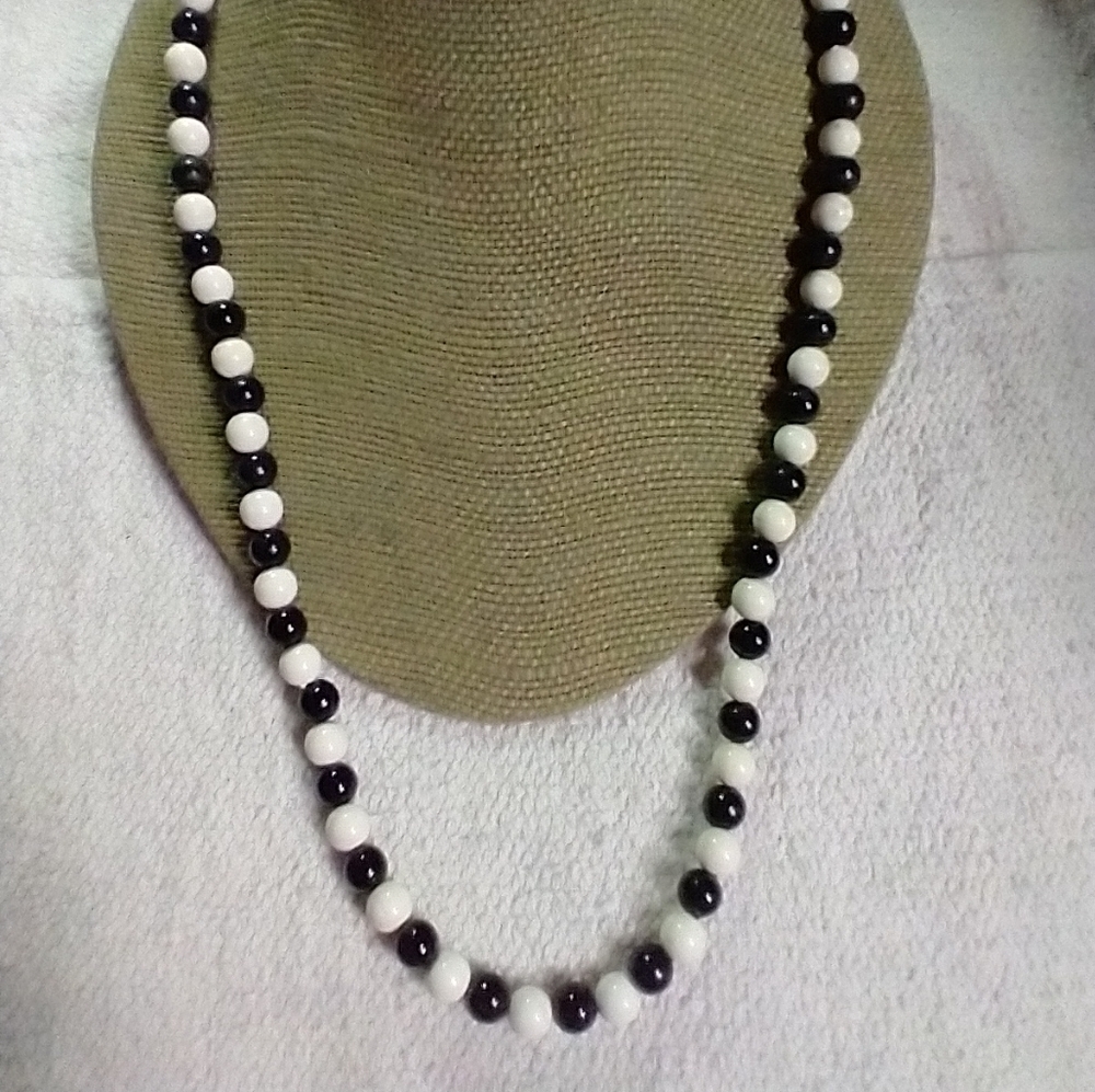 Black white beaded necklace